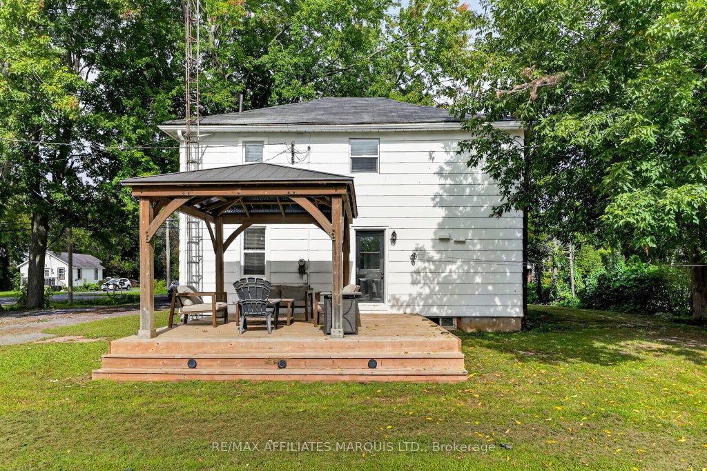 Photo of 15904 Manning Road, South Stormont, ON K0C 1M0 (MLS # X13816982)