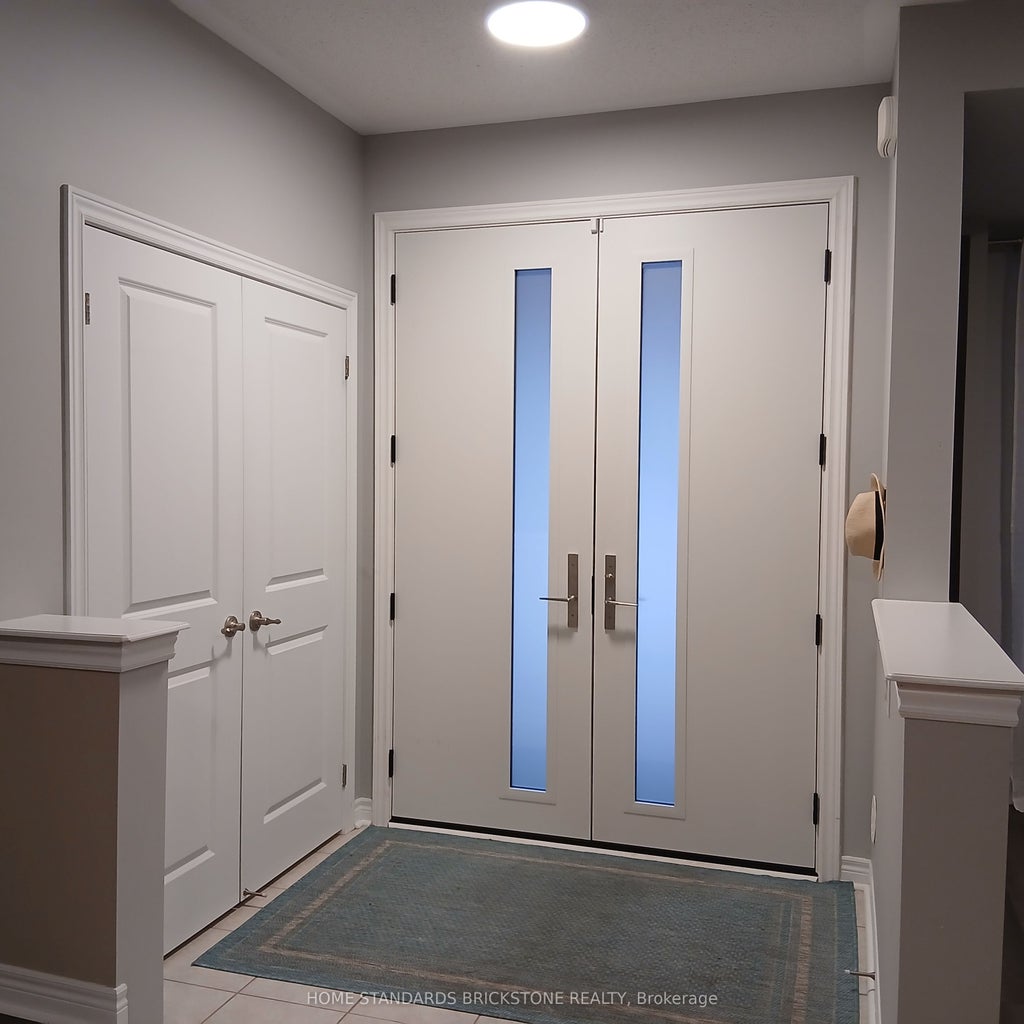 Photo of 3058 Eberly Woods Drive, Oakville, ON L6M 0T5 (MLS # W13735006)