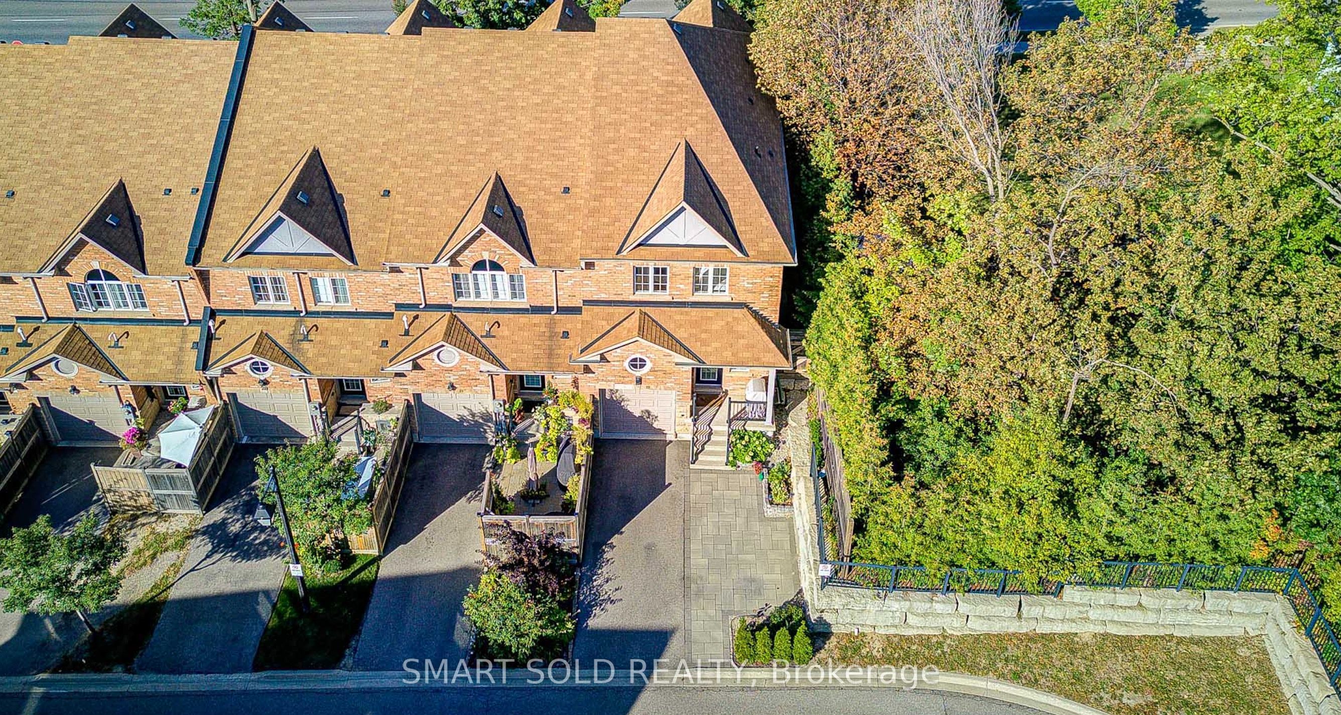 8777 Dufferin Street 22
