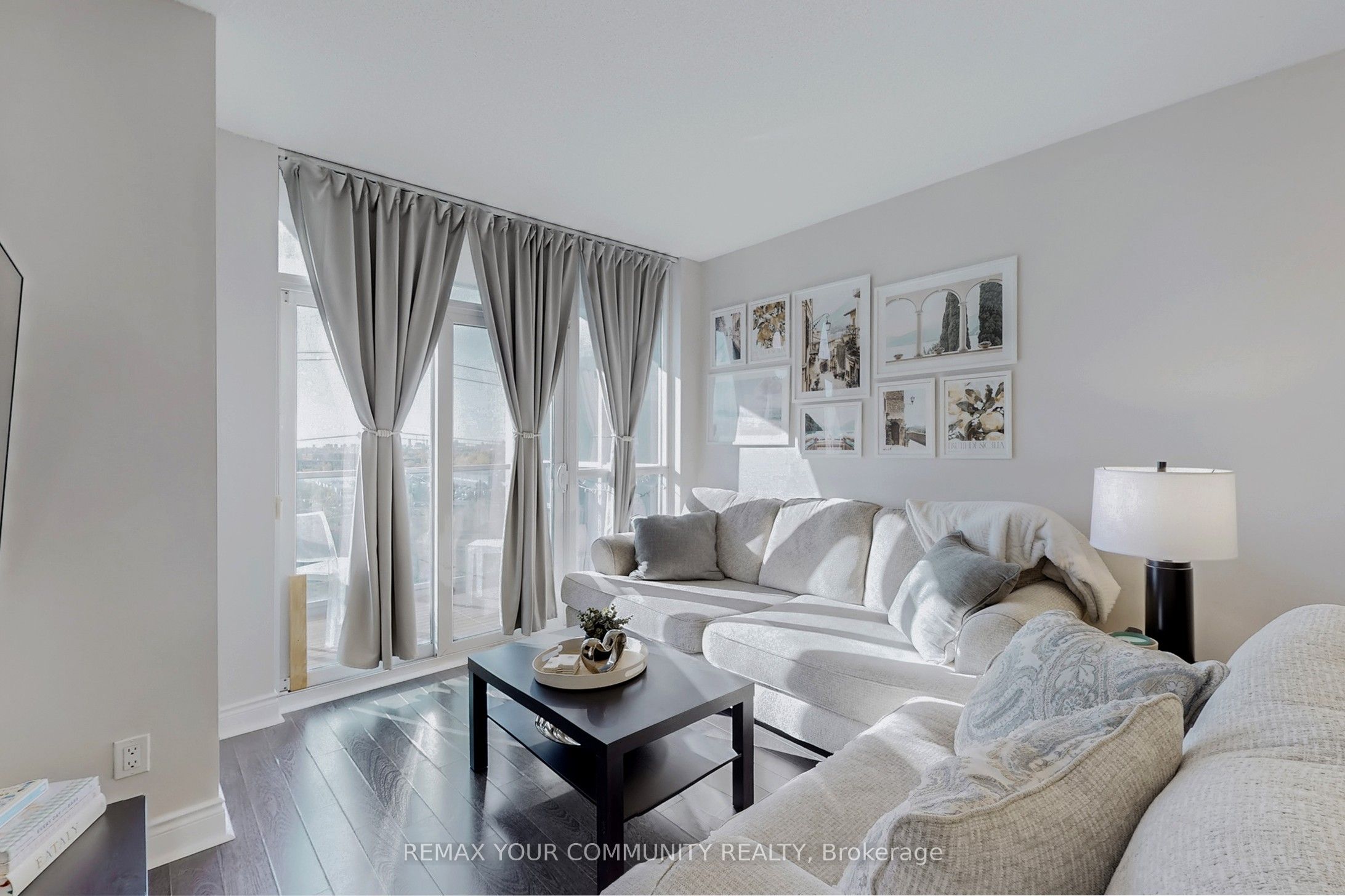 23 Cox Boulevard 962