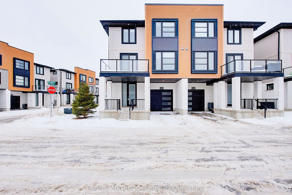 Photo of 996 West Village Square #996, London North, ON N6H 0J7 (MLS # X12809948)