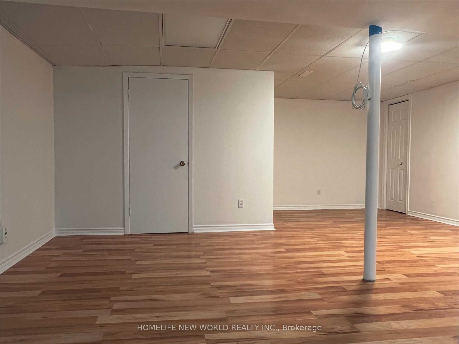 438 Fernleigh Circle N Bsmt