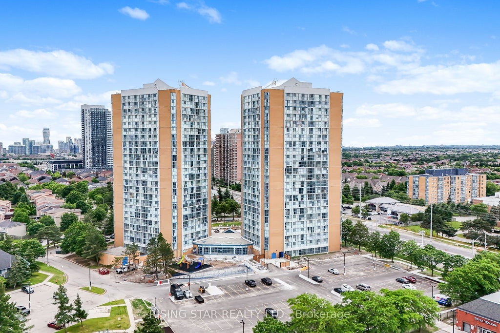Photo of 35 Trailwood Drive #311, Mississauga, ON L4Z 3L6 (MLS # W13453566)