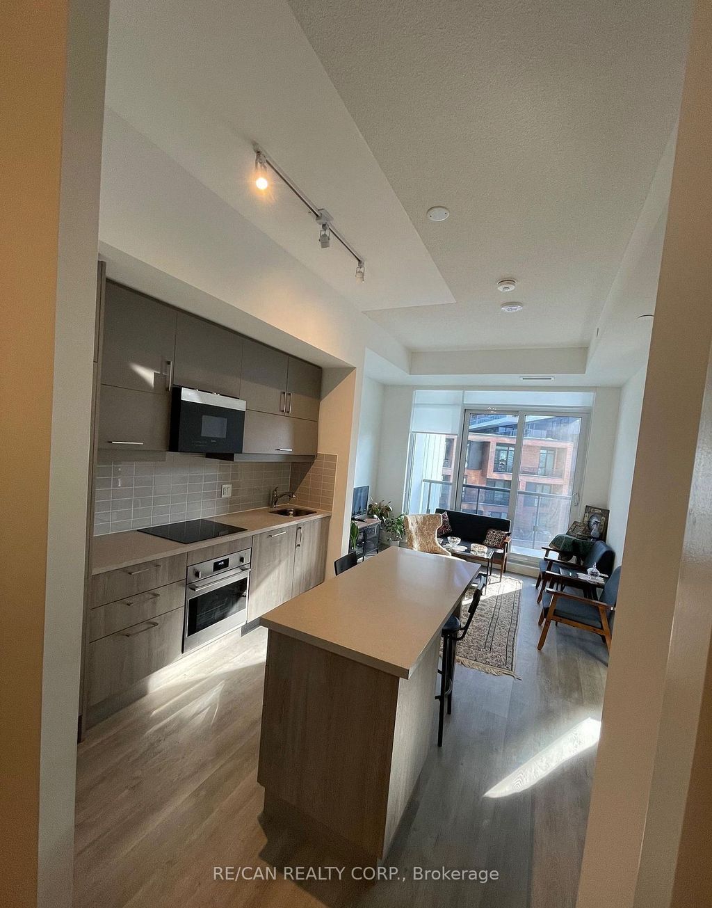 Photo of 292 VERDALE Crossing #(BUILDING B) UNIT 10, Markham, ON L6G 0H6 (MLS # N12855346)