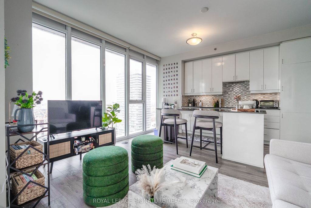 Photo of 426 University Avenue #2503, Toronto, ON M5G 1S9 (MLS # C12928816)