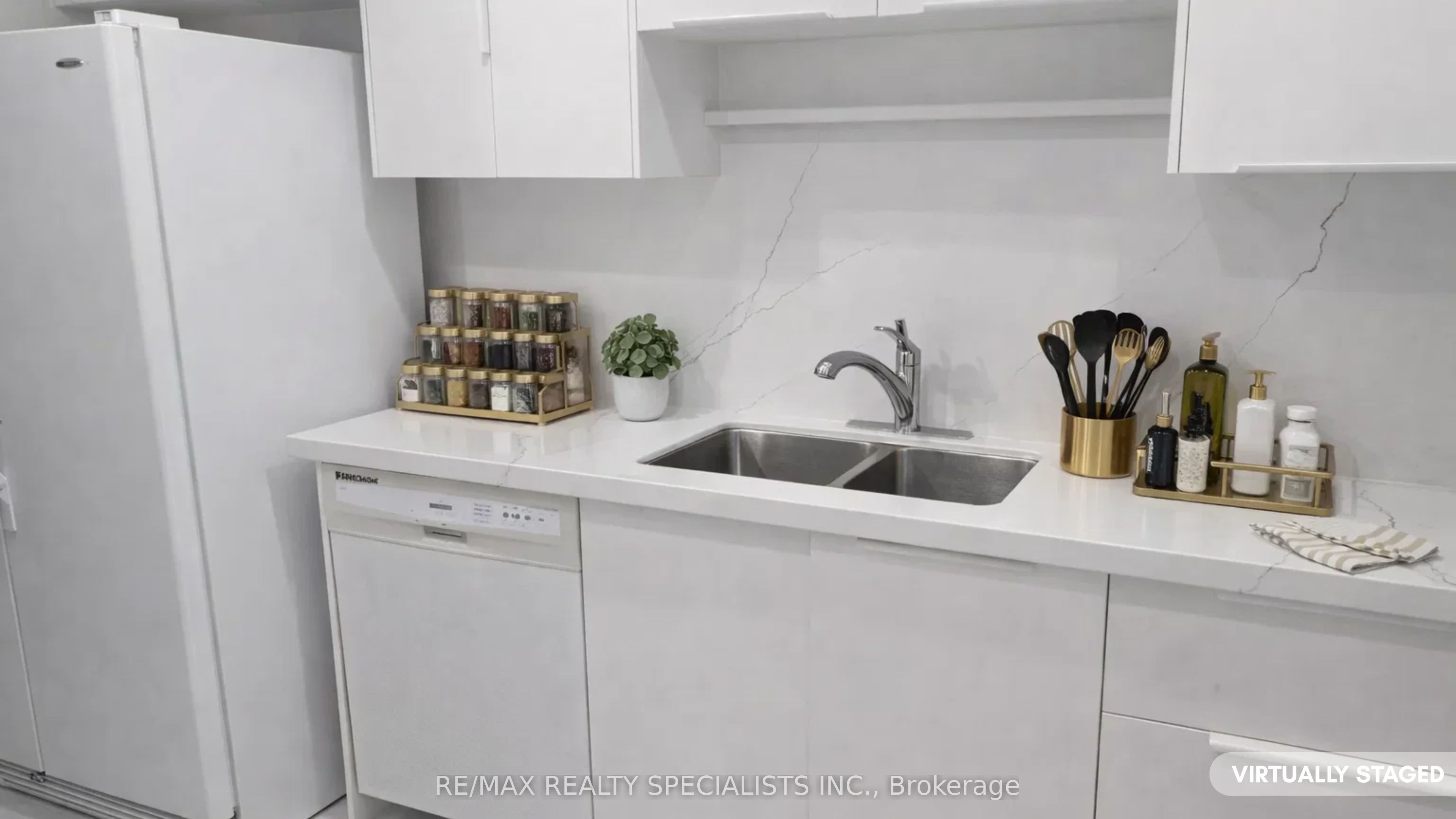 155 Hillcrest Avenue 302