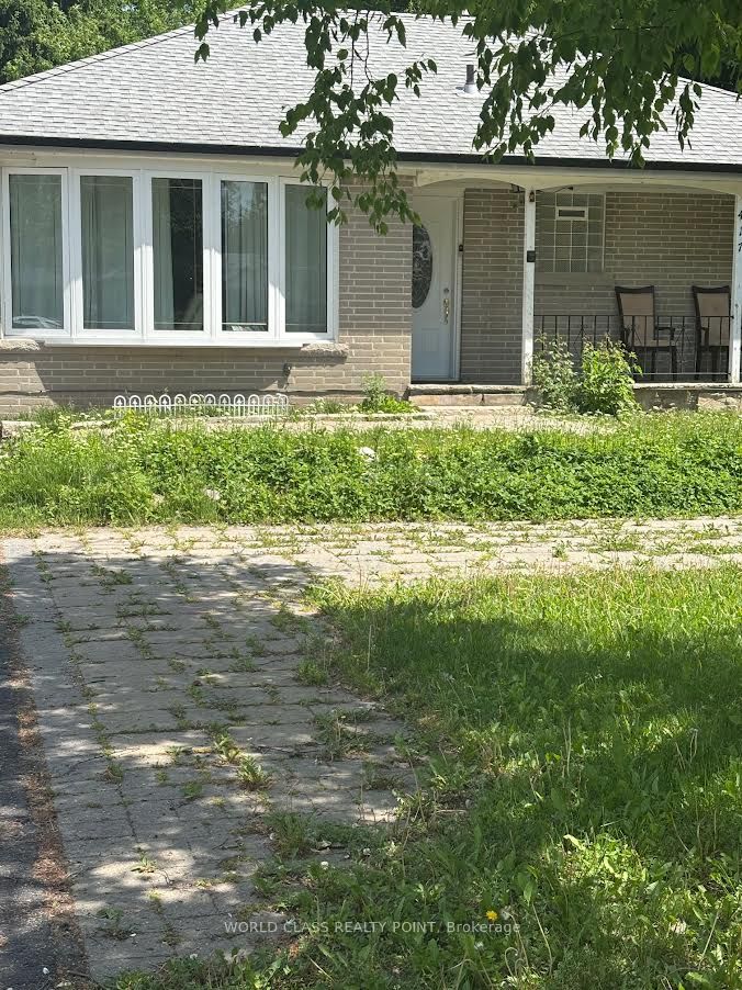 Photo 1 of 11 — 417 Taylor Mills Drive N Bsmt, Richmond Hill, ON L4C 2V1