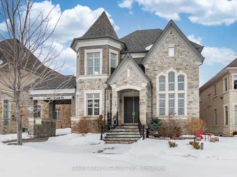 13 John Carroll Drive Brampton ON L6P 4K5