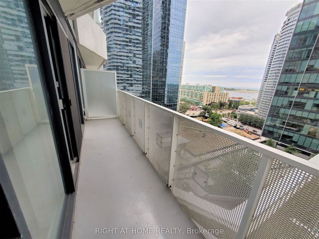Photo of 88 Harbour Street #1401, Toronto, ON M5J 0C3 (MLS # C12948908)