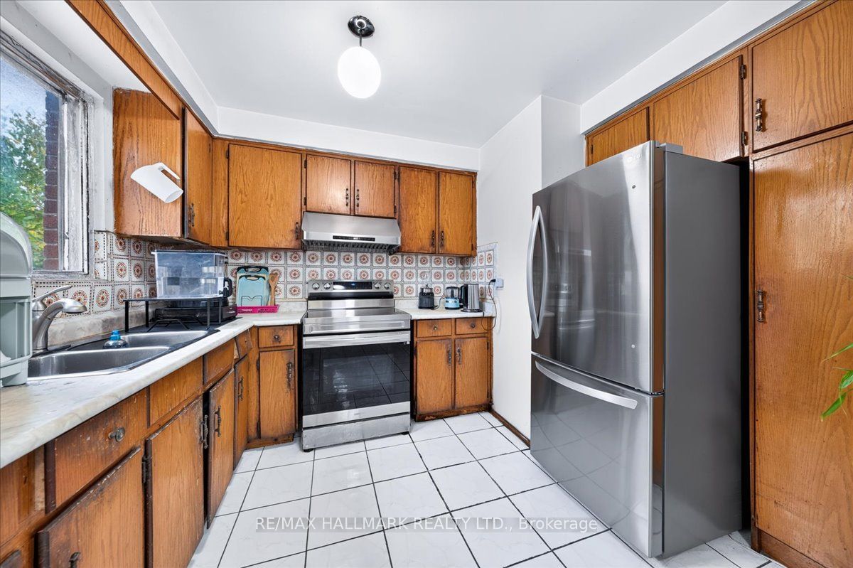 67 Aldergrove Avenue