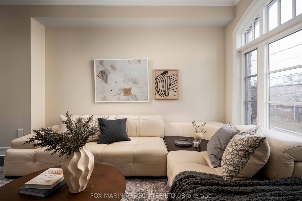 Photo of 825-A Oxford Street, Toronto, ON M8Z 0B3 (MLS # W12966066)