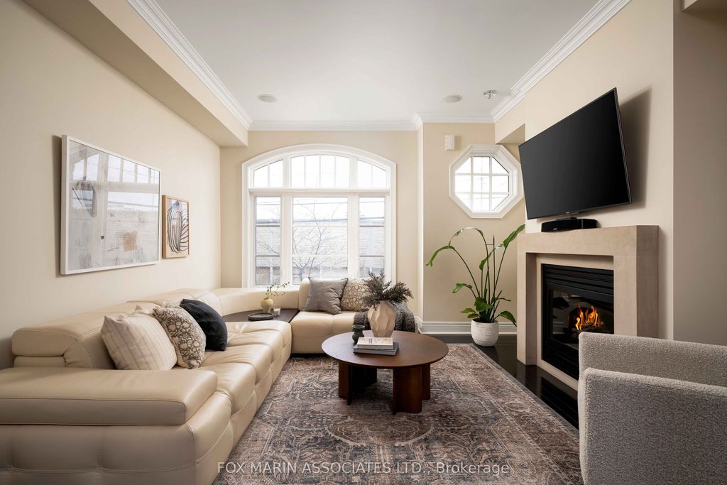 Photo of 825-A Oxford Street, Toronto, ON M8Z 0B3 (MLS # W12966066)