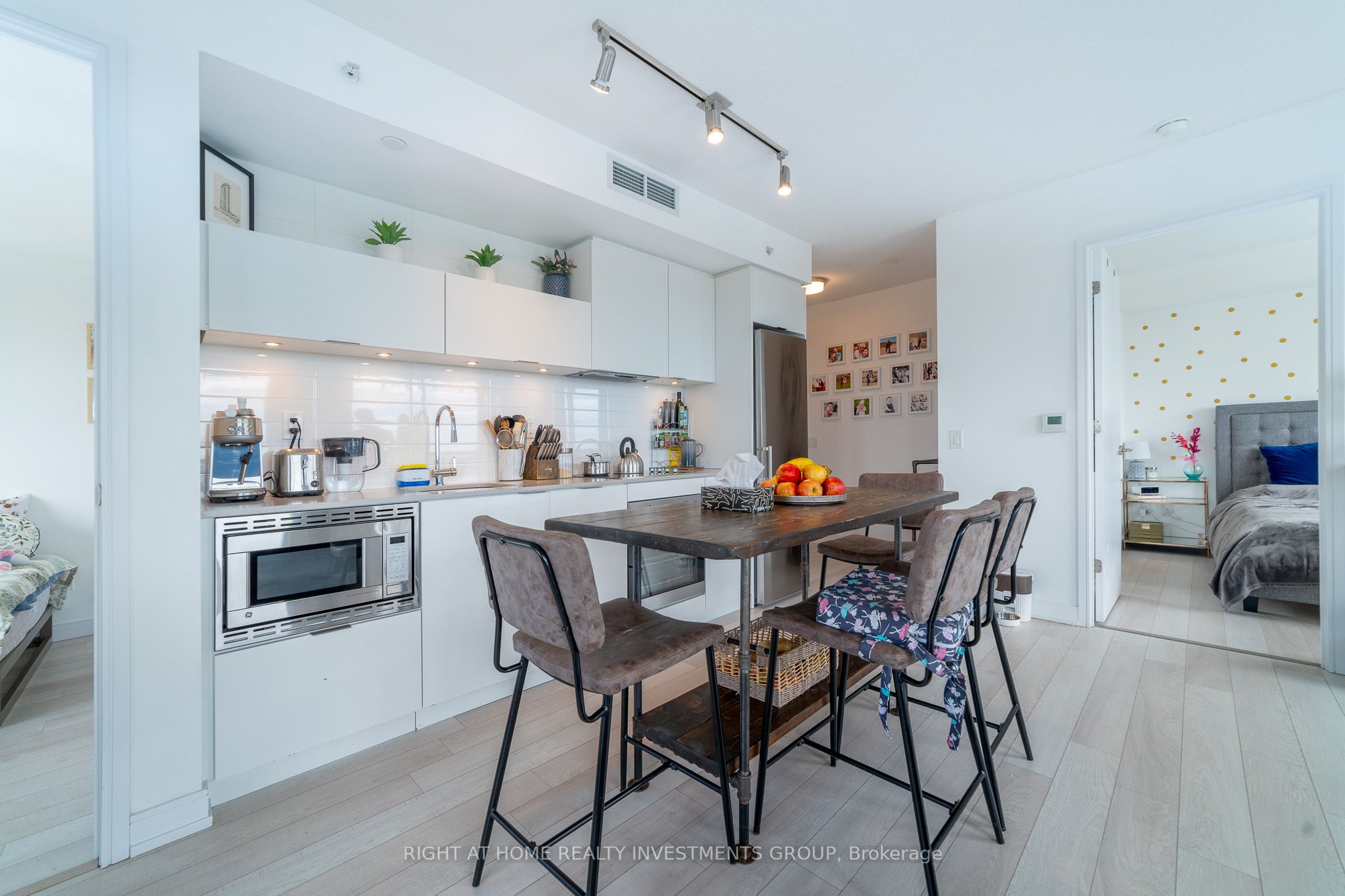 20 Thomas Riley Rd Road W 2309