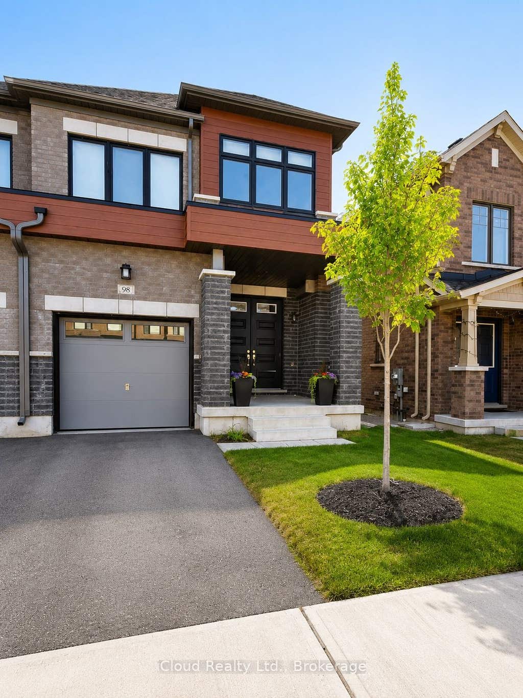 Photo of 98 Bearberry Road, Springwater, ON L9X 2C9 (MLS # S13545936)