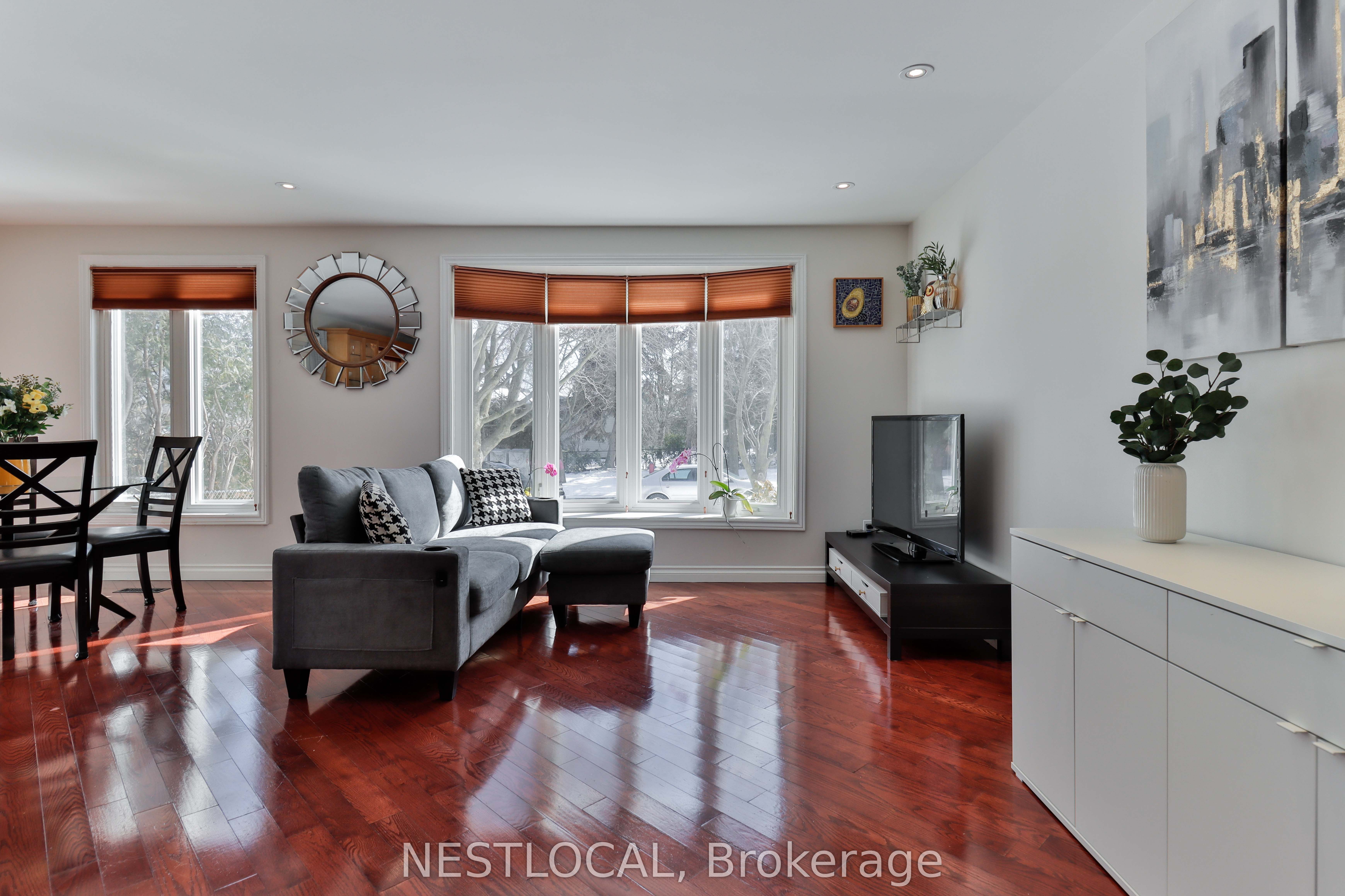 1286 Landfair Crescent