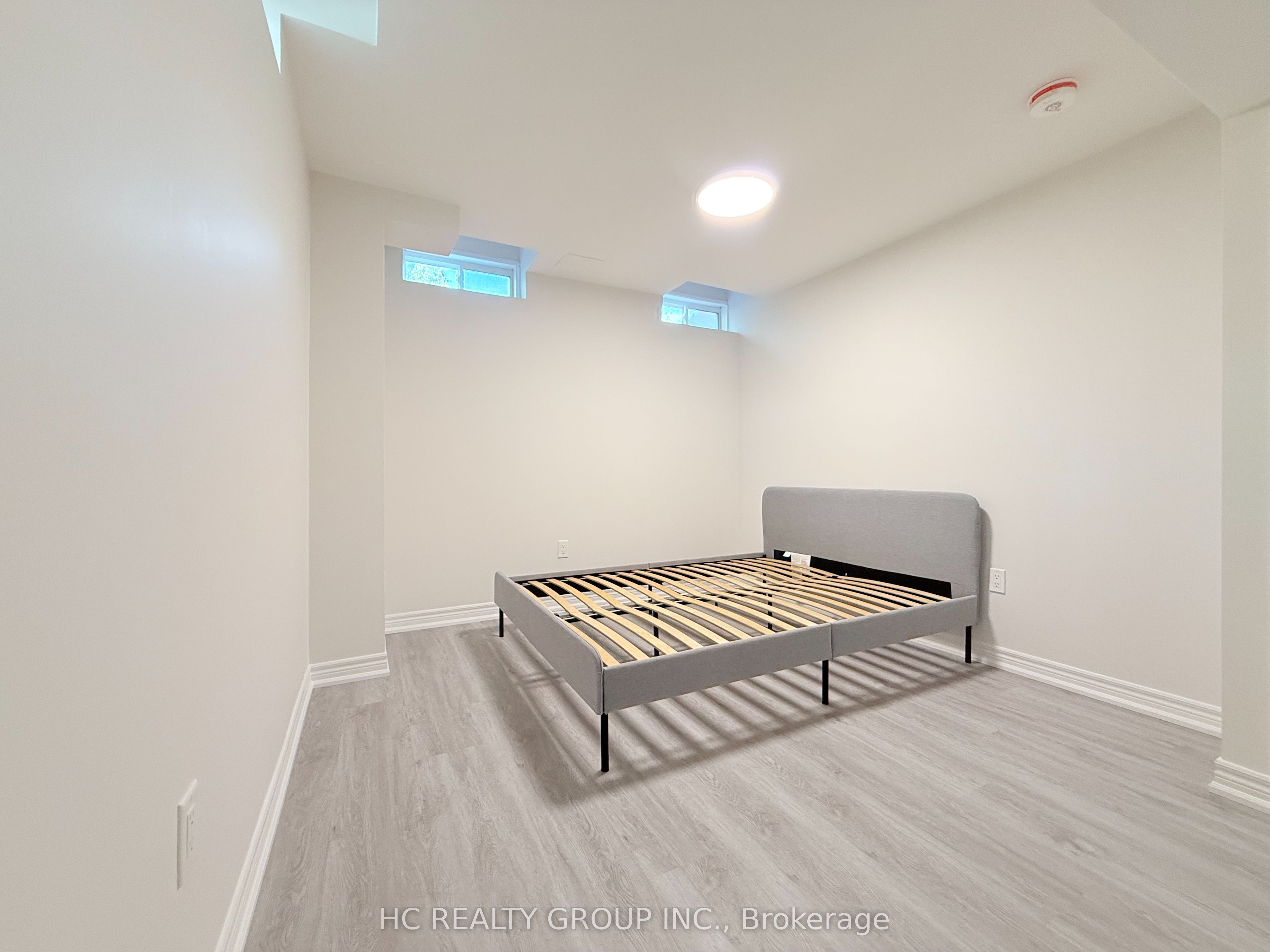 19 Moore's Court Basement