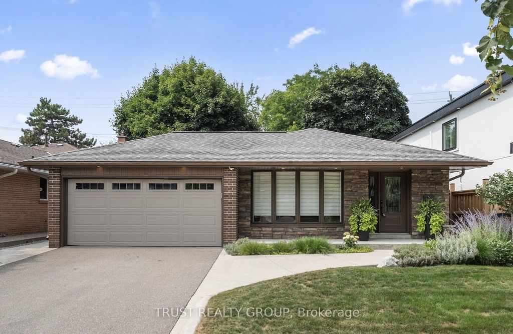 Photo of 18 Deanecrest Road, Toronto, ON M9B 5W4 (MLS # W12434201)