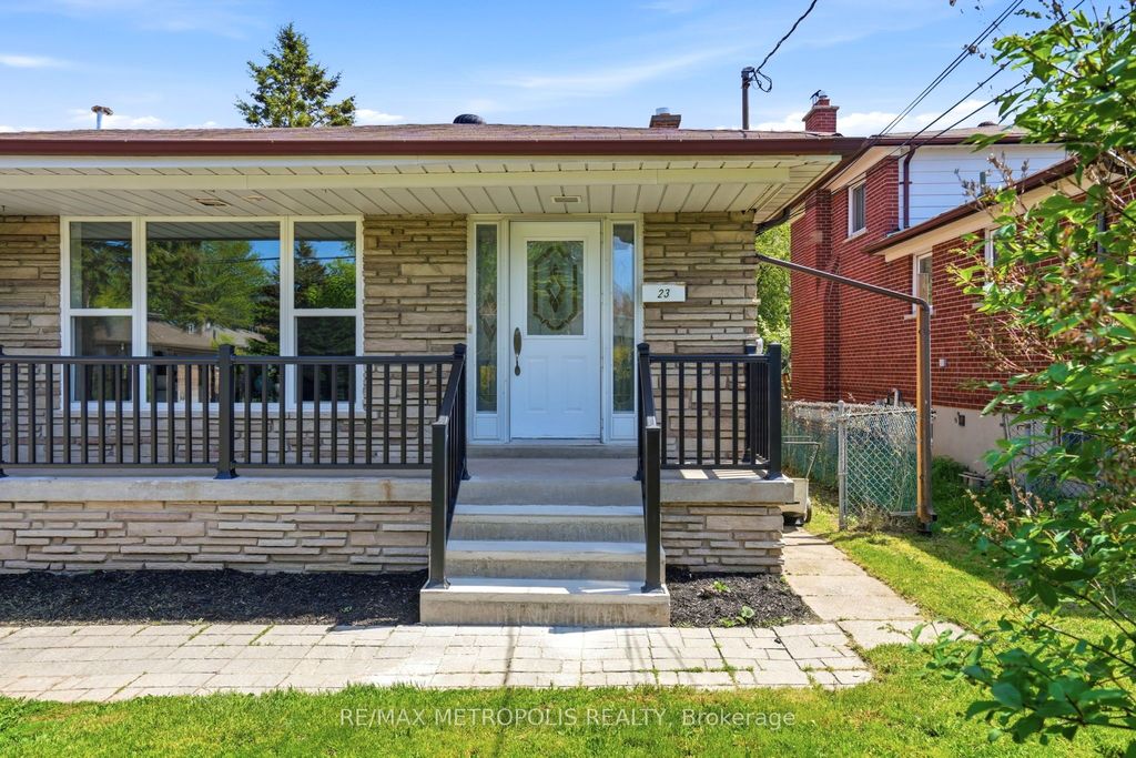 Photo of 23 Lochleven Drive, Toronto, ON M1M 3R9 (MLS # E13151738)