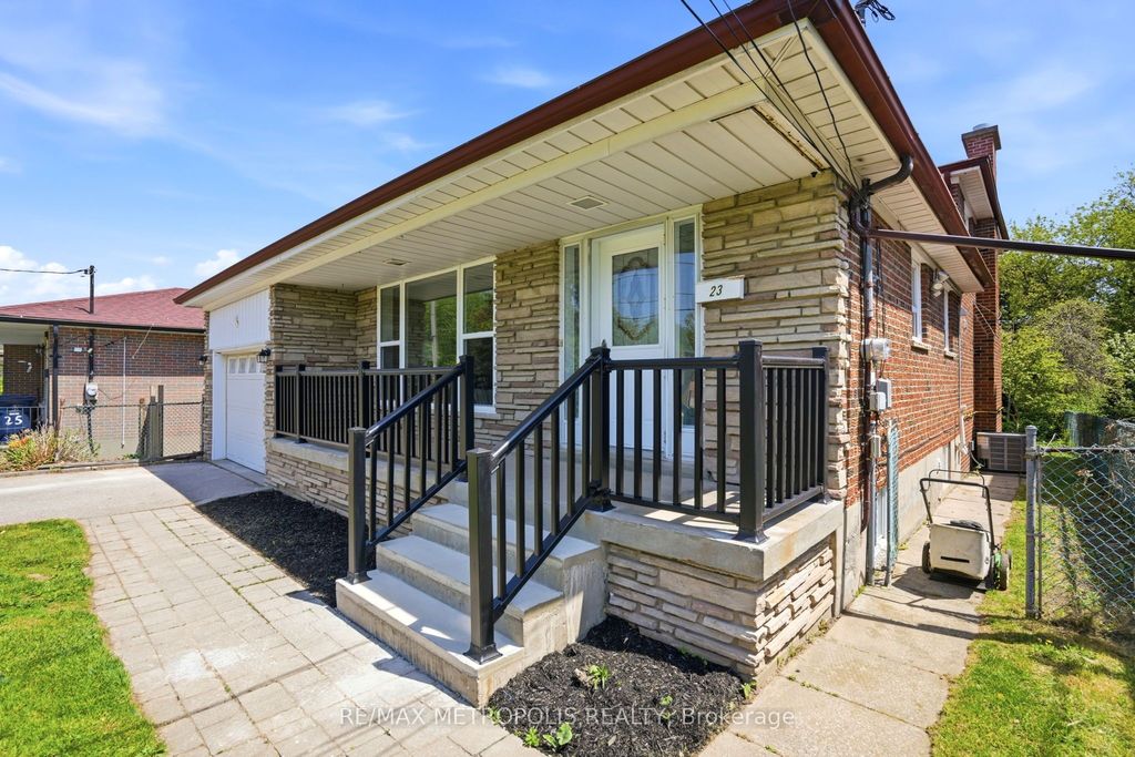 Photo of 23 Lochleven Drive, Toronto, ON M1M 3R9 (MLS # E13151738)