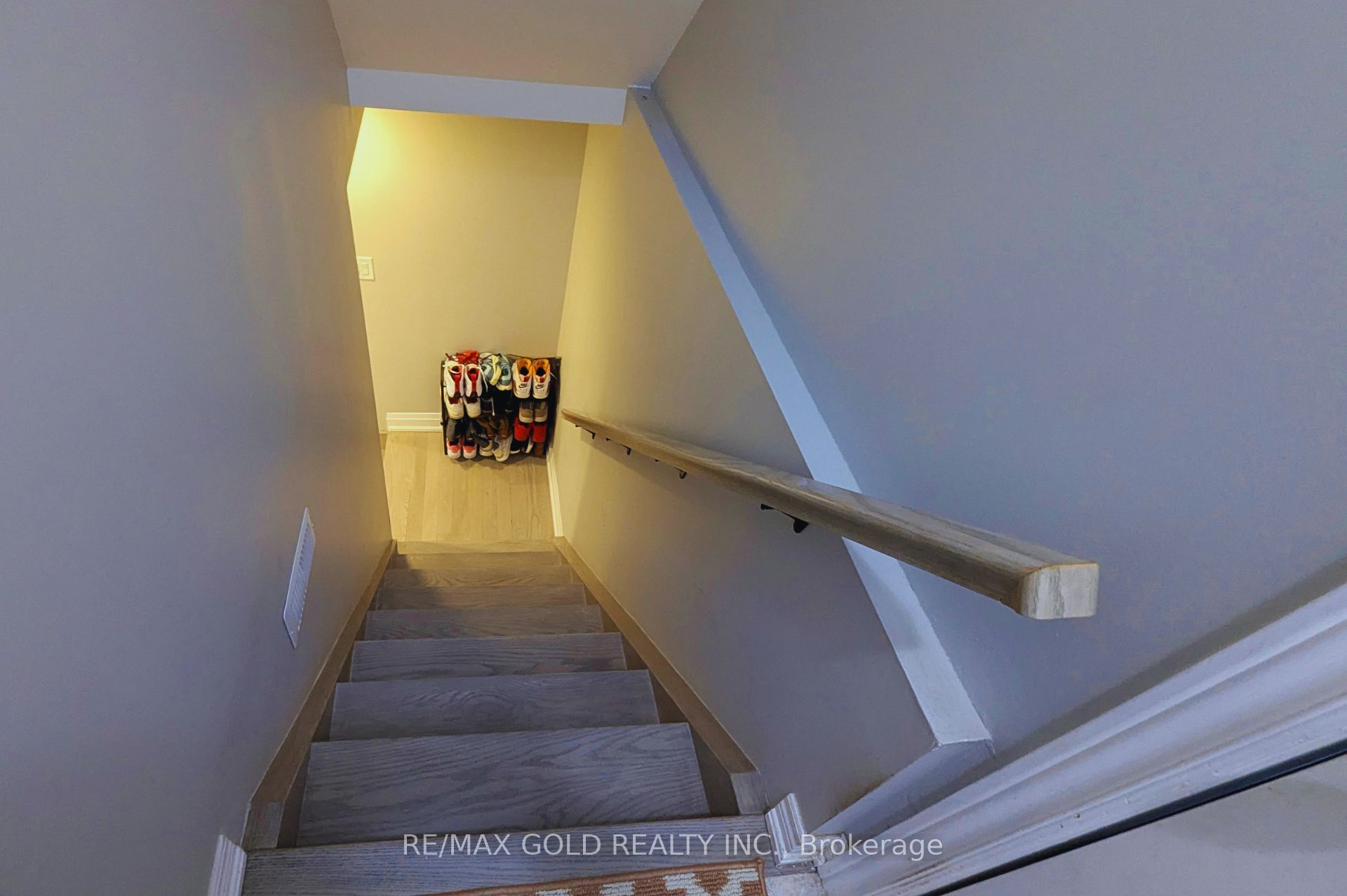 93 Yardley Crescent BSMT