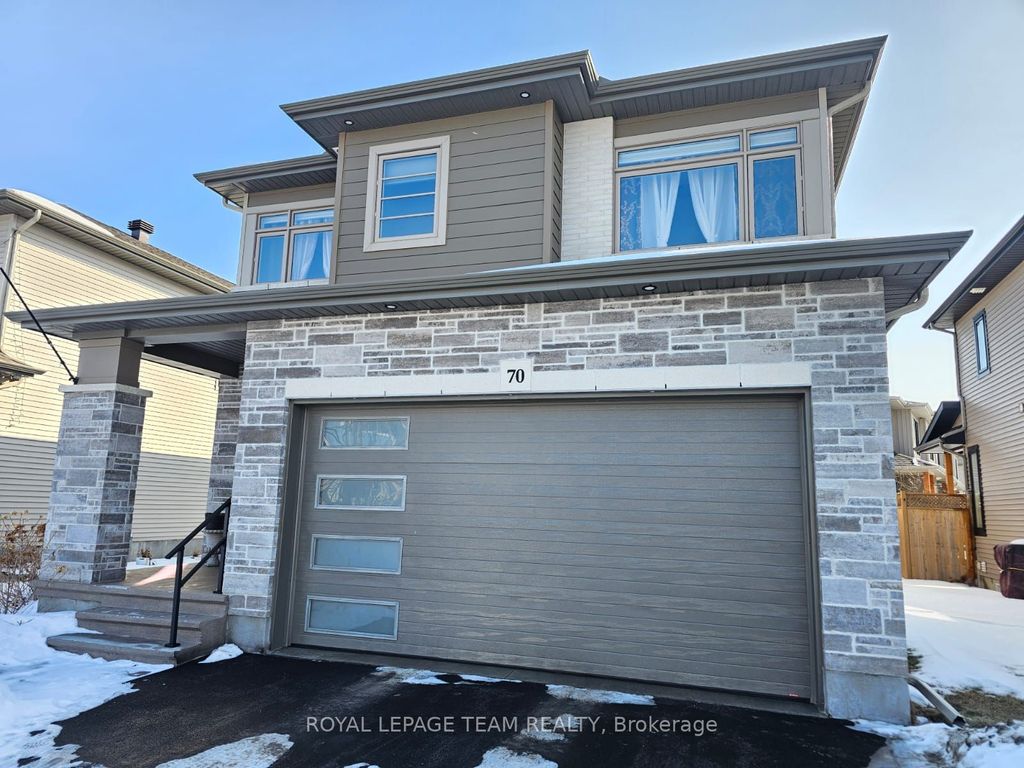 Photo of 70 Morris Street, Carleton Place, ON K7C 0A4 (MLS # X12864140)