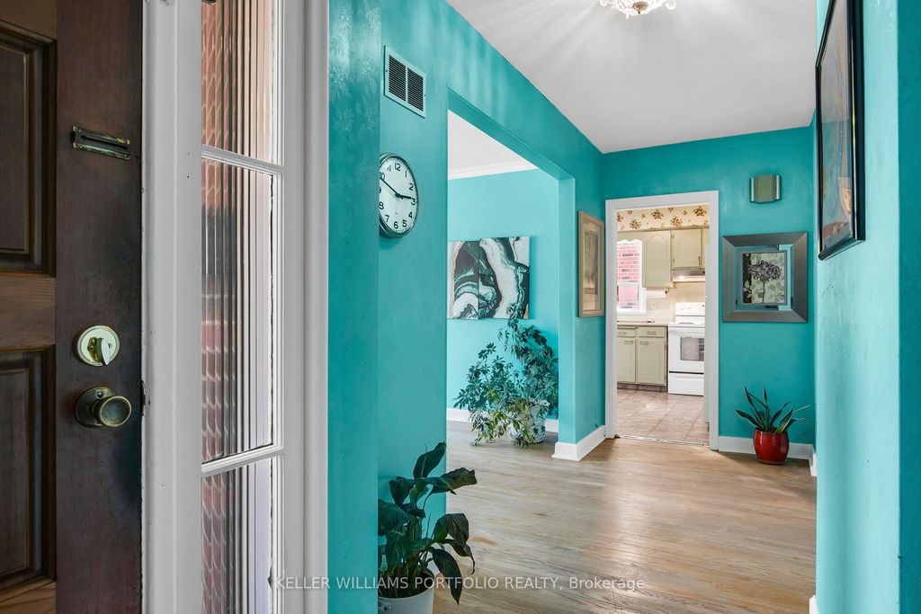 Photo of 106 Botfield Avenue, Toronto, ON M9B 4E5 (MLS # W12438310)