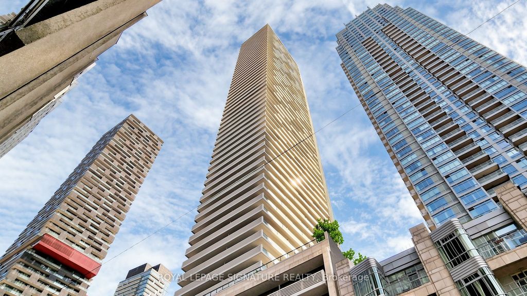Photo of 2221 Yonge Street #1011, Toronto, ON M4S 0B8 (MLS # C13207860)