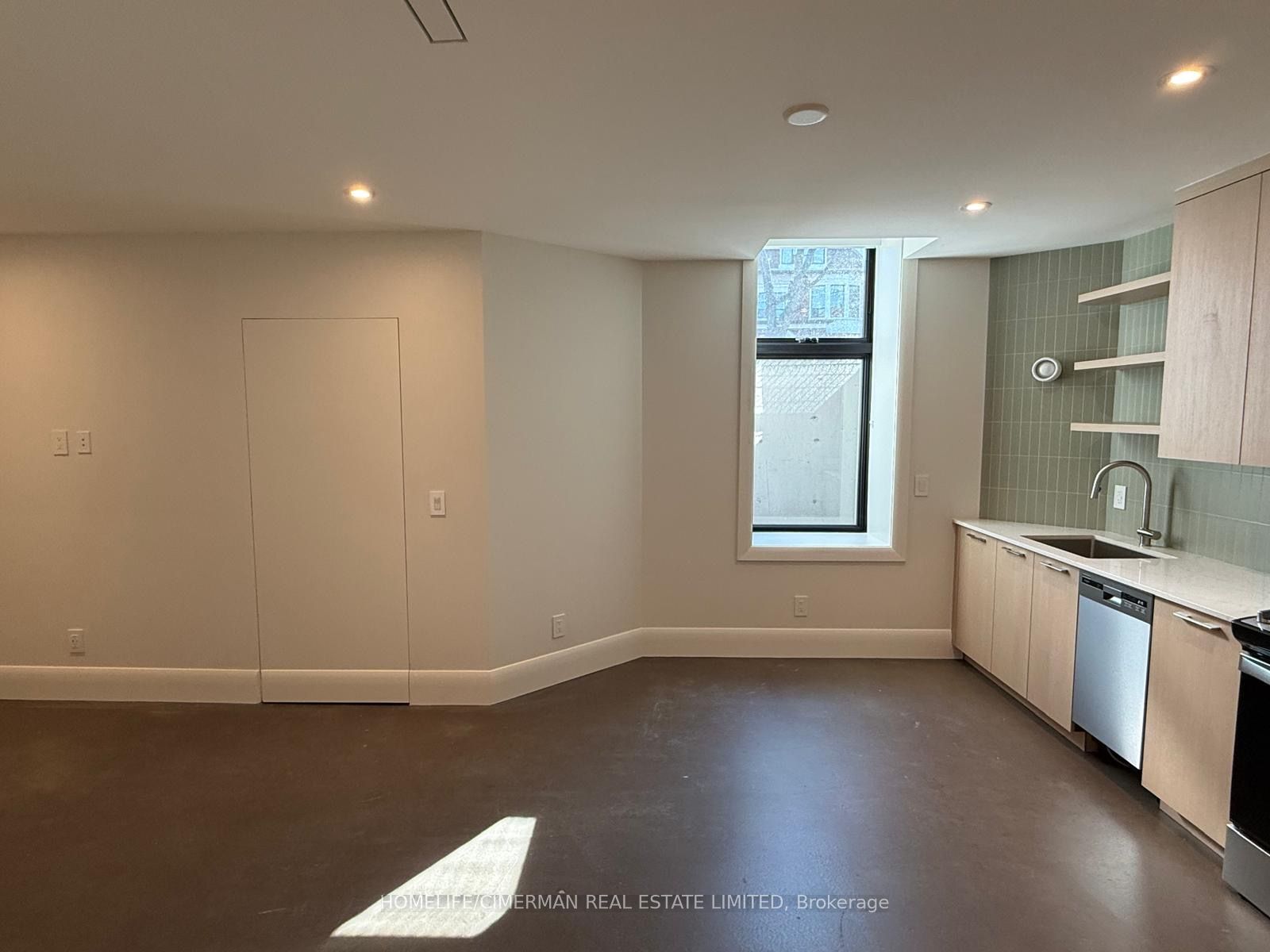 328 Palmerston Boulevard Lower