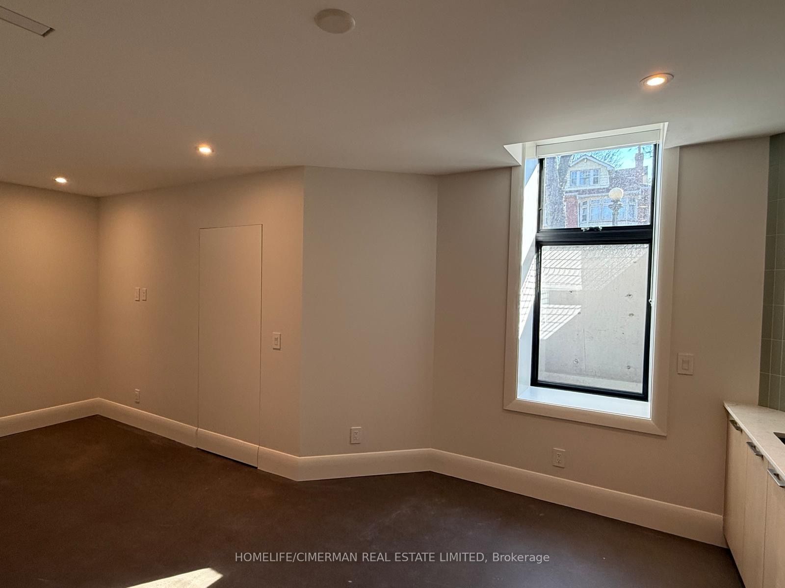 328 Palmerston Boulevard Lower
