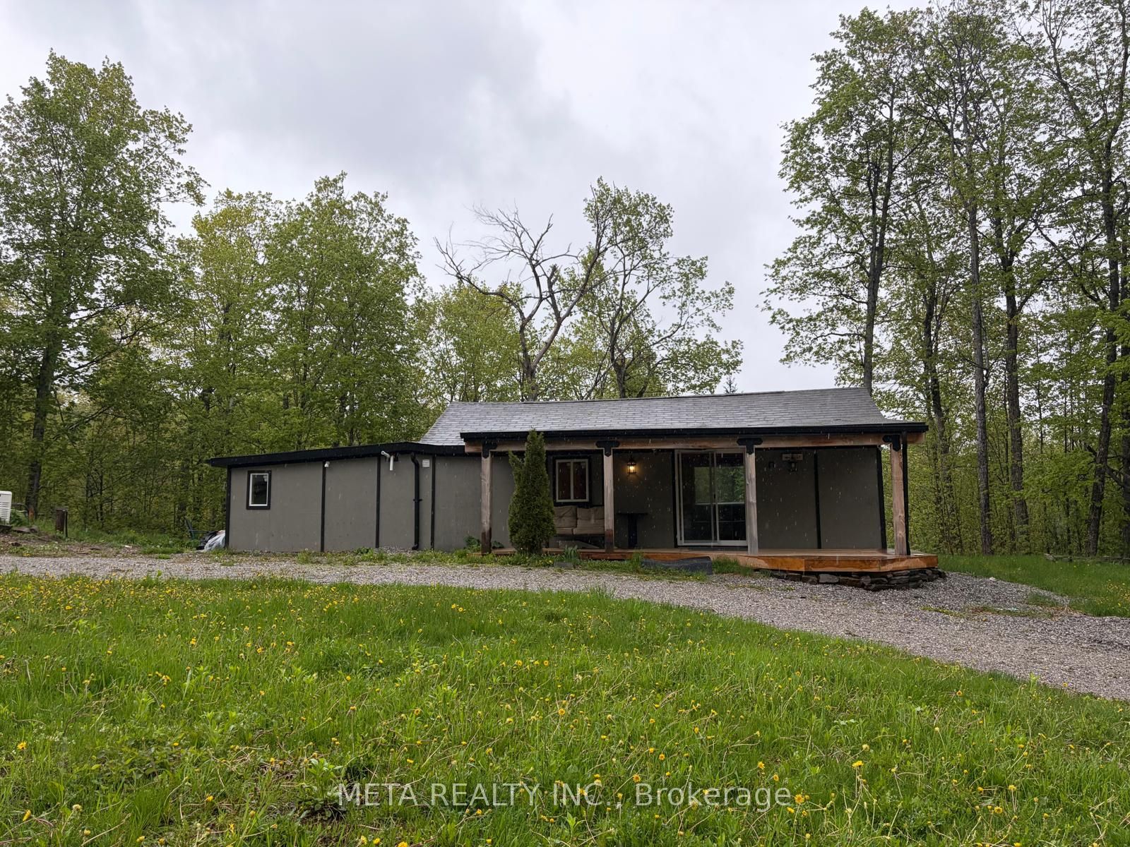 Photo 1 of 24 — 106 Boundary Lane, Trent Lakes, ON K0M 2A0