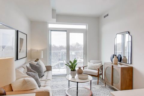 150 Logan Avenue 535 Toronto ON M4M 0E4