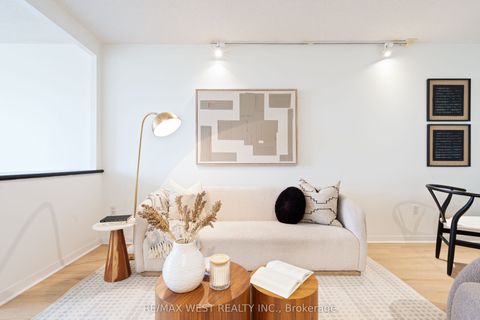 1001 Bay Street 2002 Toronto ON M5S 3A6