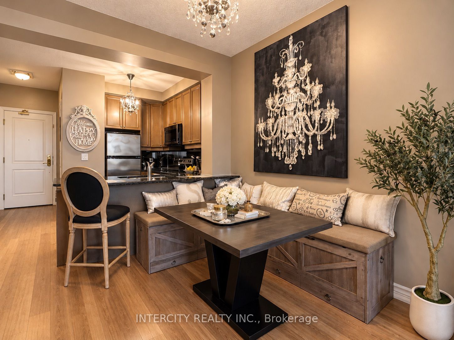 9235 Jane Street 1204