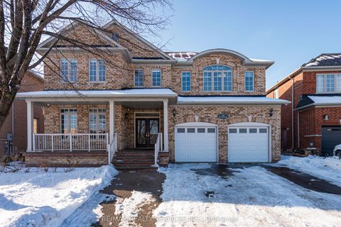 52 Mount Royal Circle Brampton ON L6P 2K4