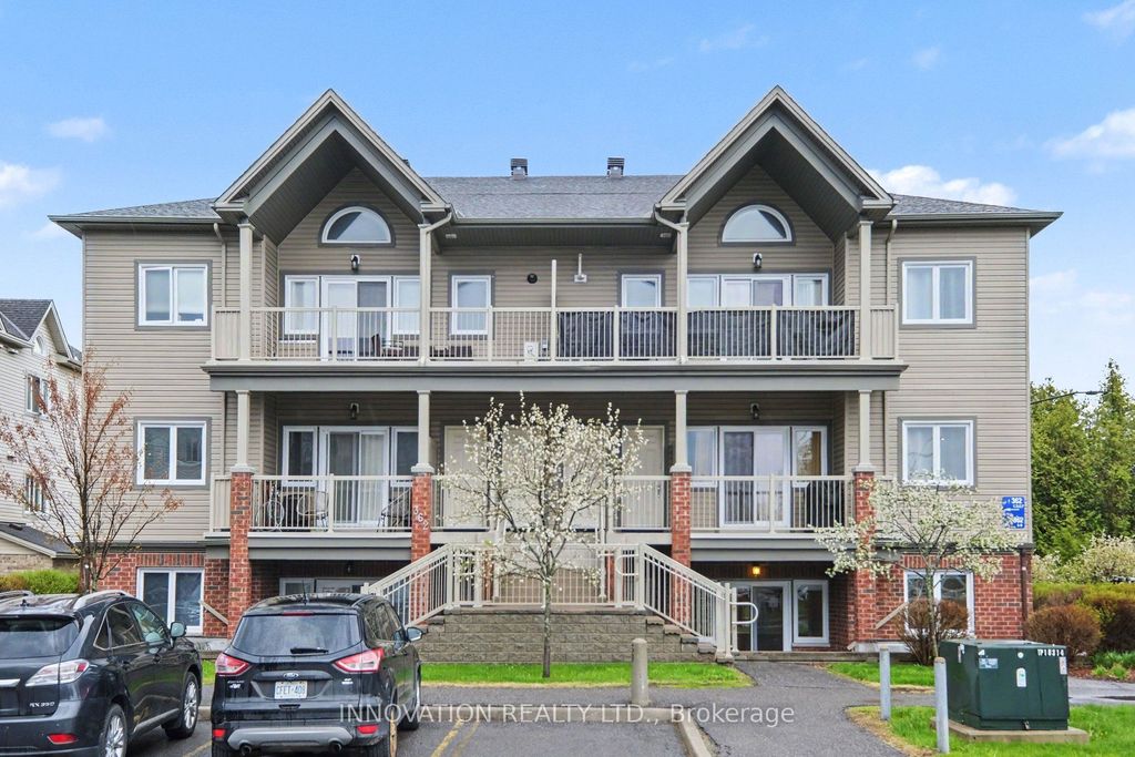 Photo of 362B Wood Acres Grove, Blossom Park - Airport and Area, ON K1T 0M7 (MLS # X13145664)