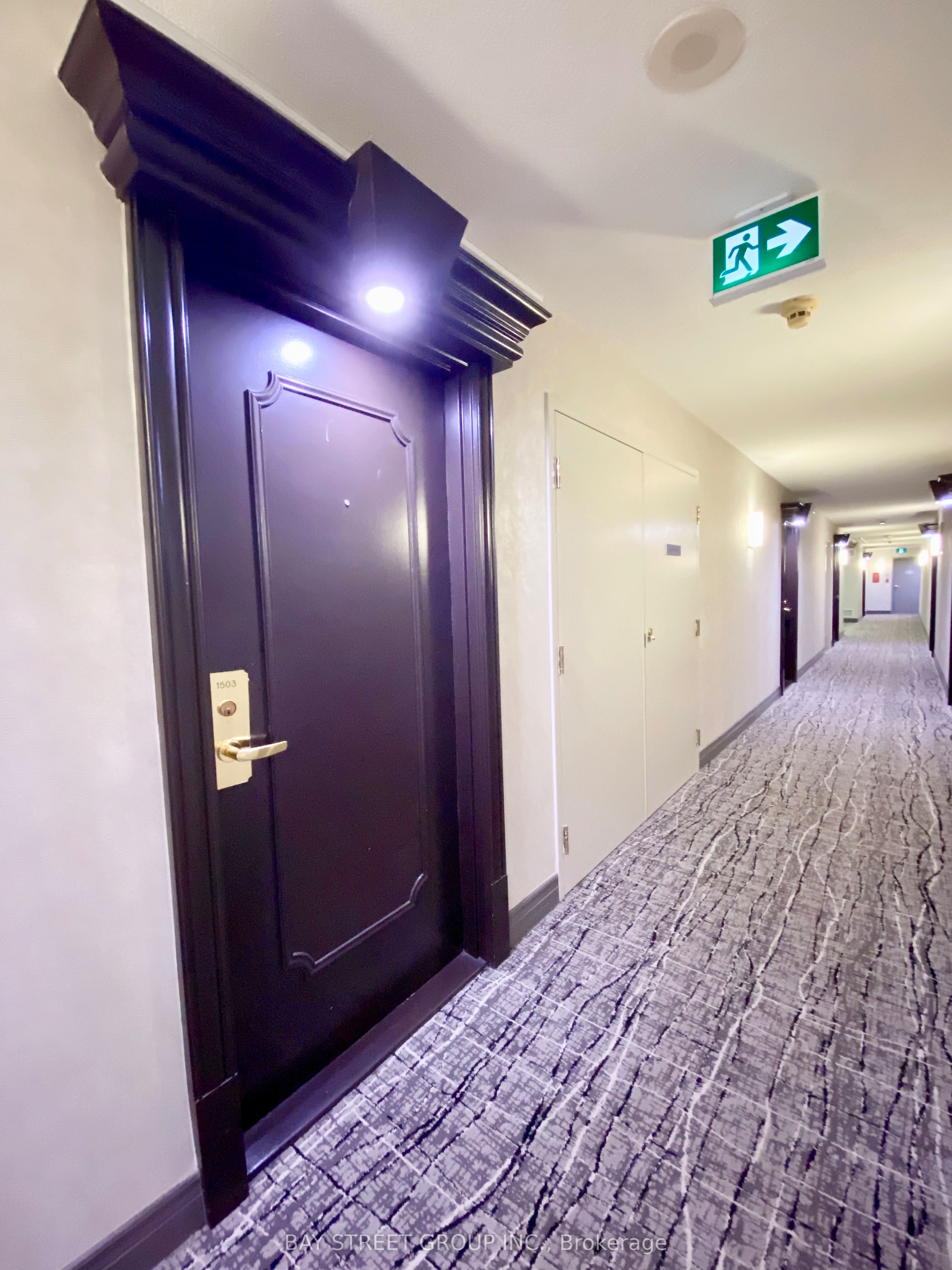 889 Bay Street 1503