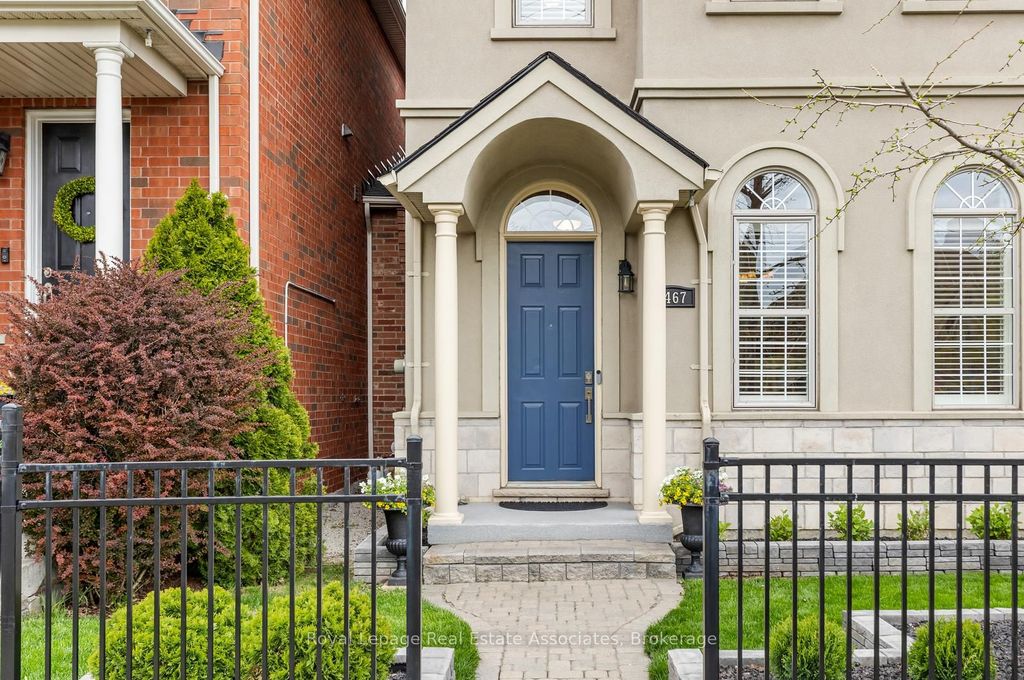 Photo of 3467 Eglinton Avenue W, Mississauga, ON L5M 7T7 (MLS # W13096188)
