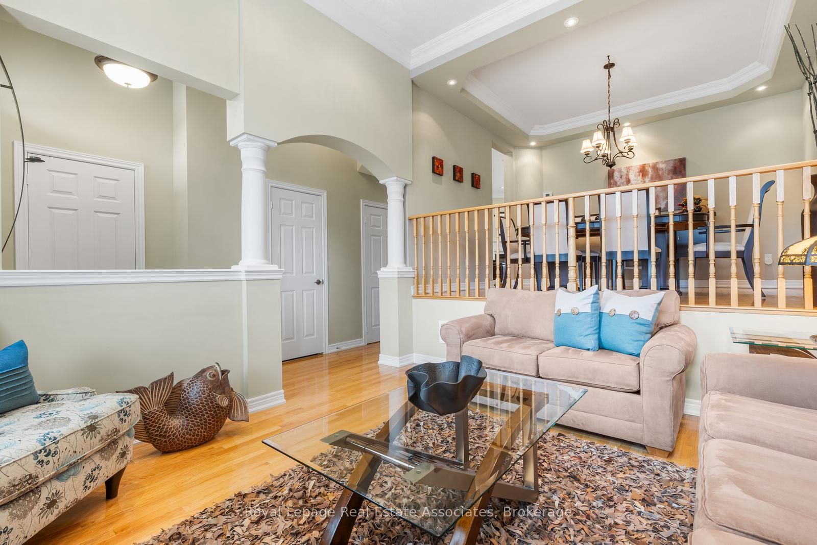 3467 Eglinton Avenue W