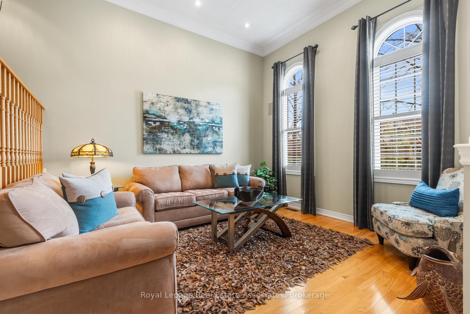 3467 Eglinton Avenue W