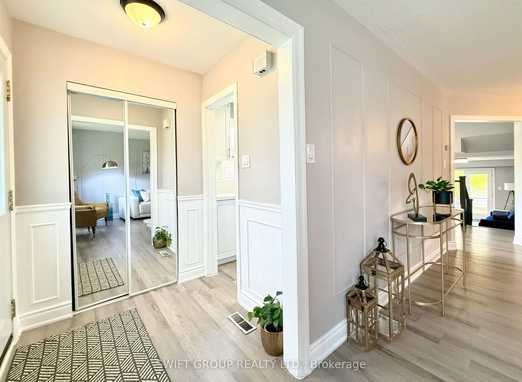Photo of 2218 Buttonbush Crescent, Mississauga, ON L5L 1C5 (MLS # W13075400)