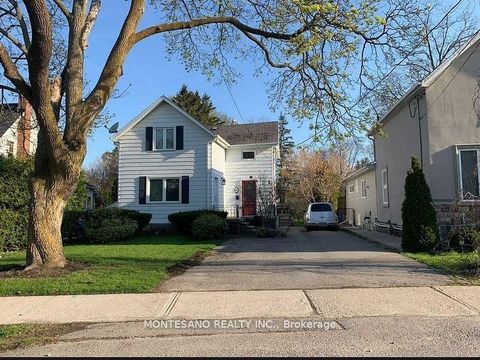 83A Arnold Crescent Richmond Hill ON L4C 3R7