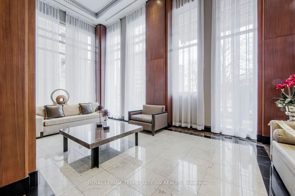 Photo of 628 Fleet Street #2707, Toronto, ON M5V 1A8 (MLS # C12648574)