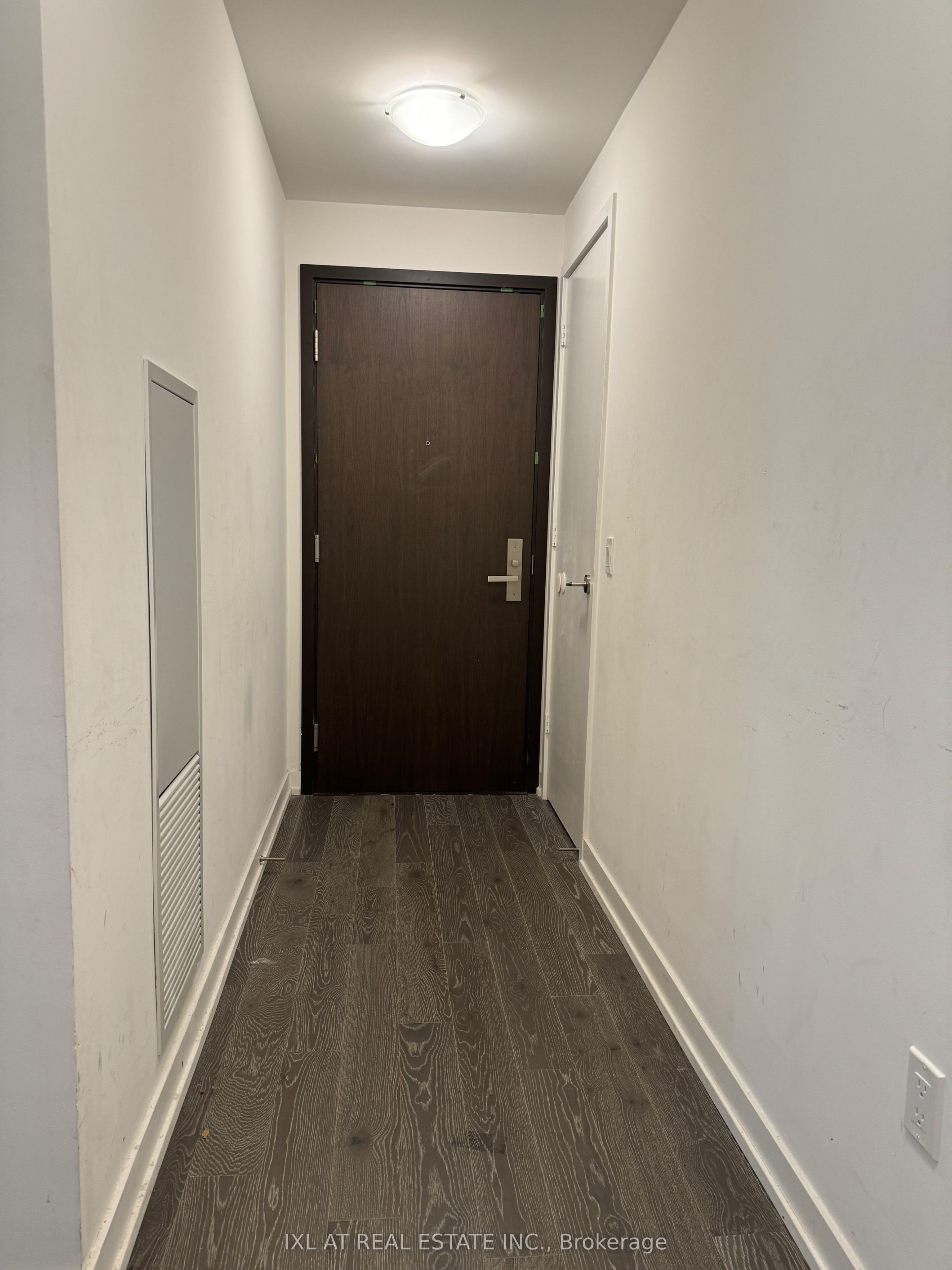 1 Yorkville Avenue 3405