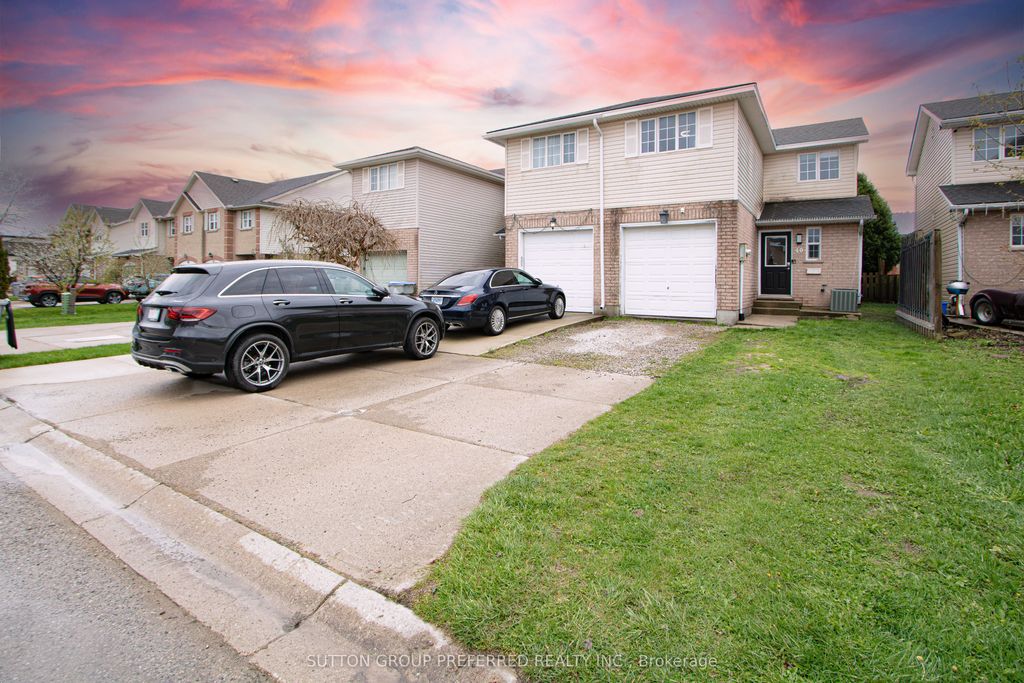Photo of 40 Katie Lane, Strathroy-Caradoc, ON N7G 4E5 (MLS # X13079986)