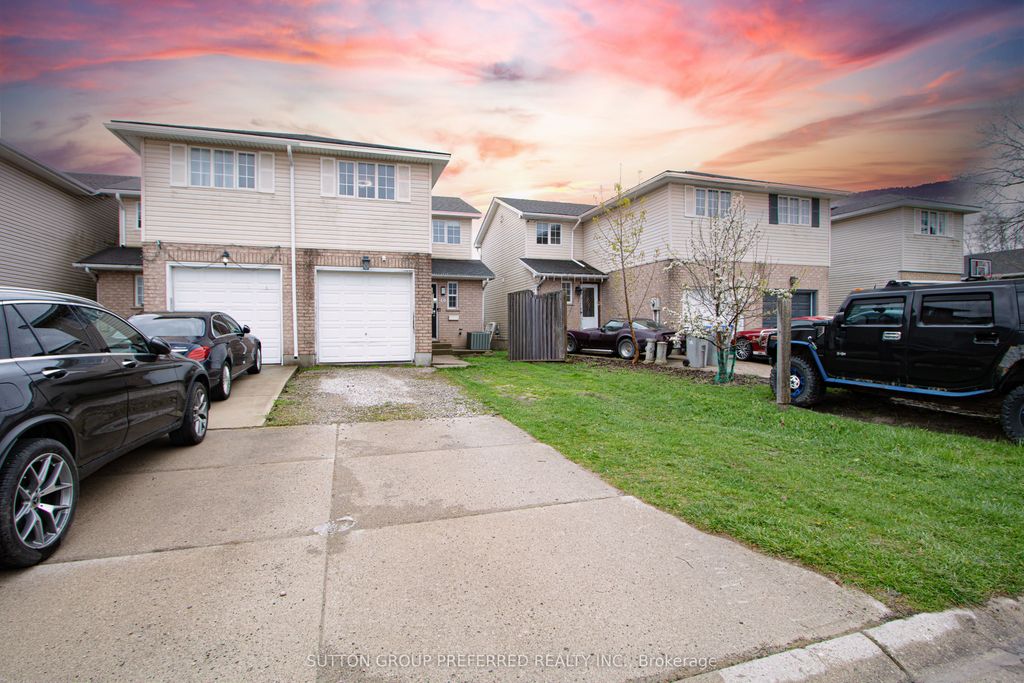 Photo of 40 Katie Lane, Strathroy-Caradoc, ON N7G 4E5 (MLS # X13079986)
