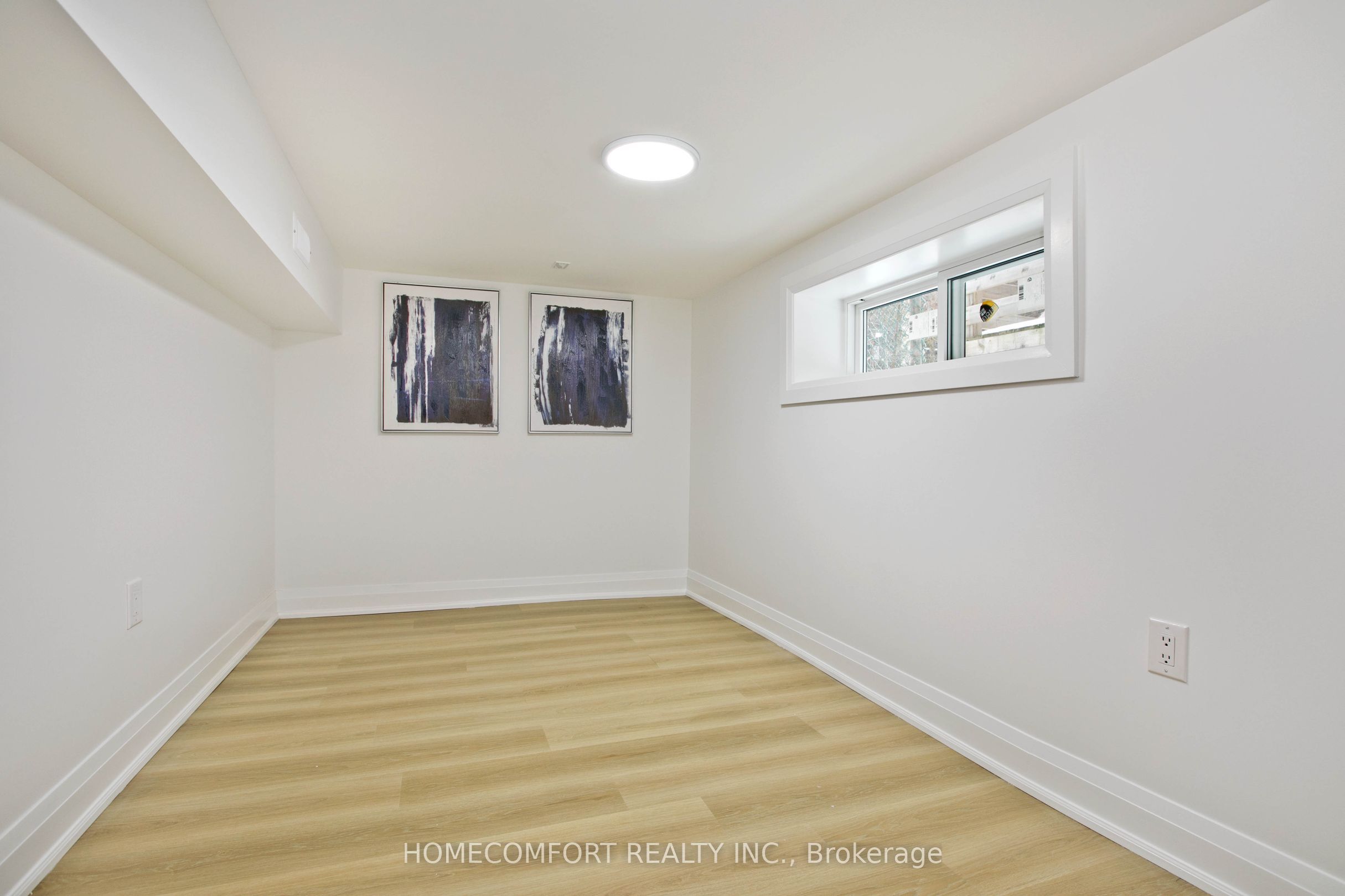 18 Connaught Avenue