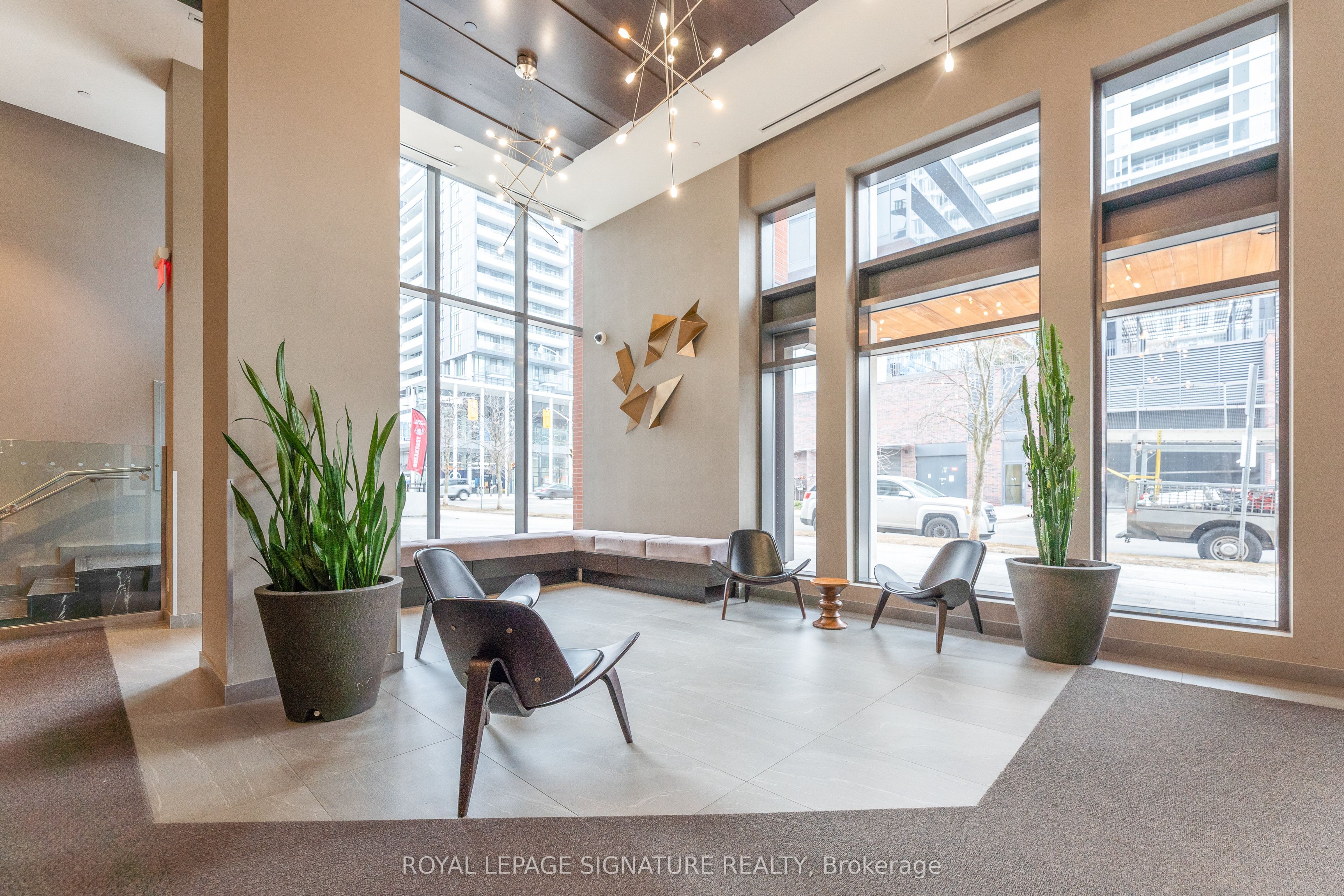 170 Sumach Street 902