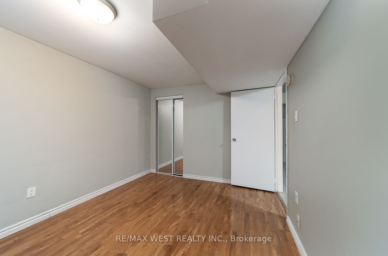 2534 Palisander Avenue Lower
