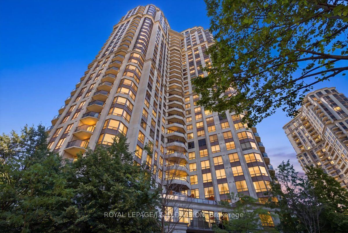 80 Harrison Garden Boulevard 828