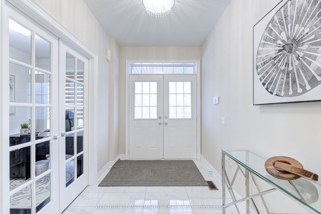 Photo of 563 Dougall Avenue E, Caledon, ON L7C 3Z4 (MLS # W13075764)